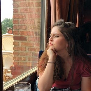 Meet your Posher, Ashley